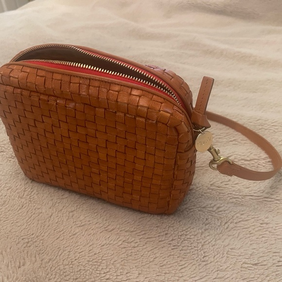 Clare V. Midi Sac woven checker crossbody bag - Picture 2 of 6